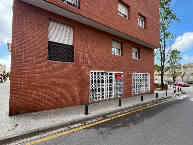 Local comercial en alquiler en Carrer del Doctor Gimbernat 27, imagen 2