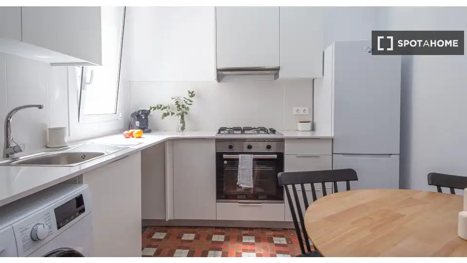 Kitchen of Flat for share in Sant Andreu