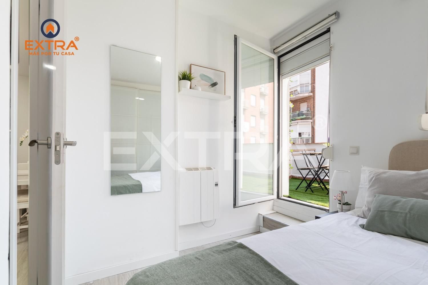 Dormitori de Àtic en venda en  Madrid Capital amb Aire condicionat i Terrassa