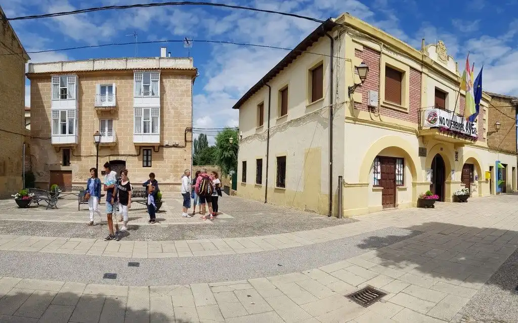 Vista exterior de Pis en venda en Casalarreina amb Calefacció, Parquet i Terrassa