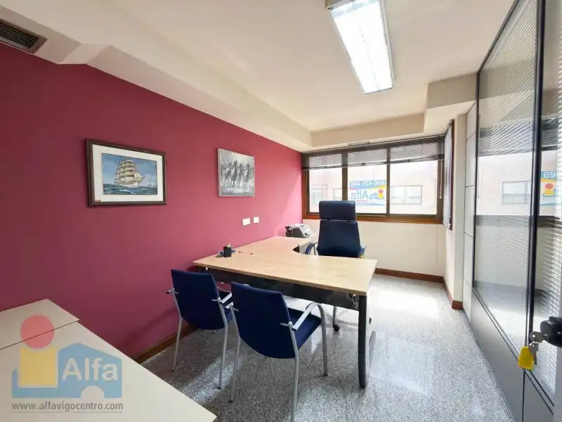 Office for sale in Vigo   with Alarm