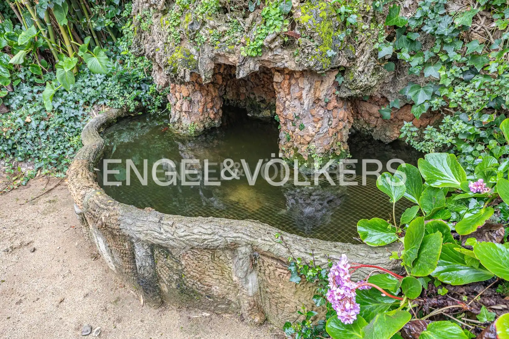 Piscina de Casa o xalet en venda en La Garriga amb Calefacció, Jardí privat i Terrassa