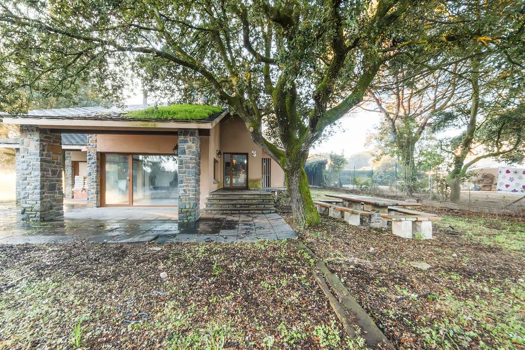 Exterior view of Flat for sale in Seva  with Heating, Parquet flooring and Community pool