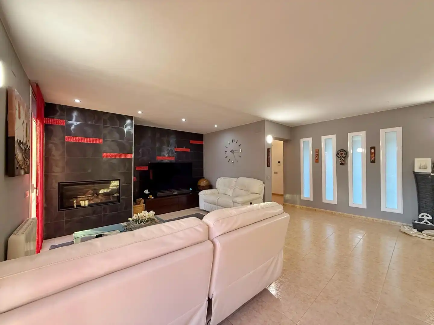 Casa con piscina en venta en Canyelles, imagen 7