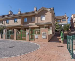 Exterior view of Single-family semi-detached to rent in Boadilla del Monte  with Air Conditioner and Terrace