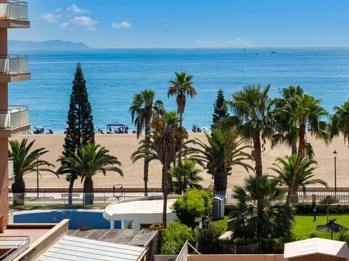Außenansicht von Wohnung zur Miete in Roquetas de Mar mit Klimaanlage, Terrasse und Möbliert