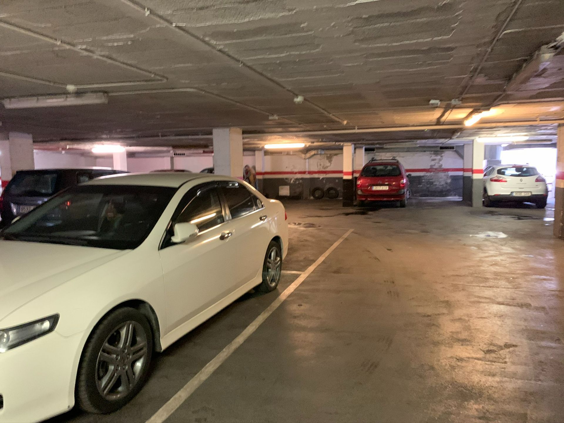 Parking of Garage to rent in Santa Coloma de Gramenet