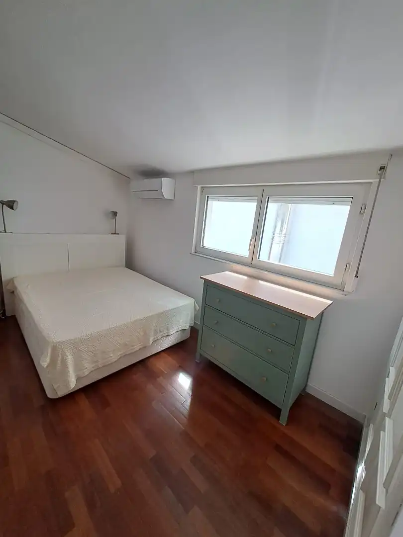 Bedroom of Flat for rent in Salamanca  with Air Conditioner, Heating and Parquet flooring