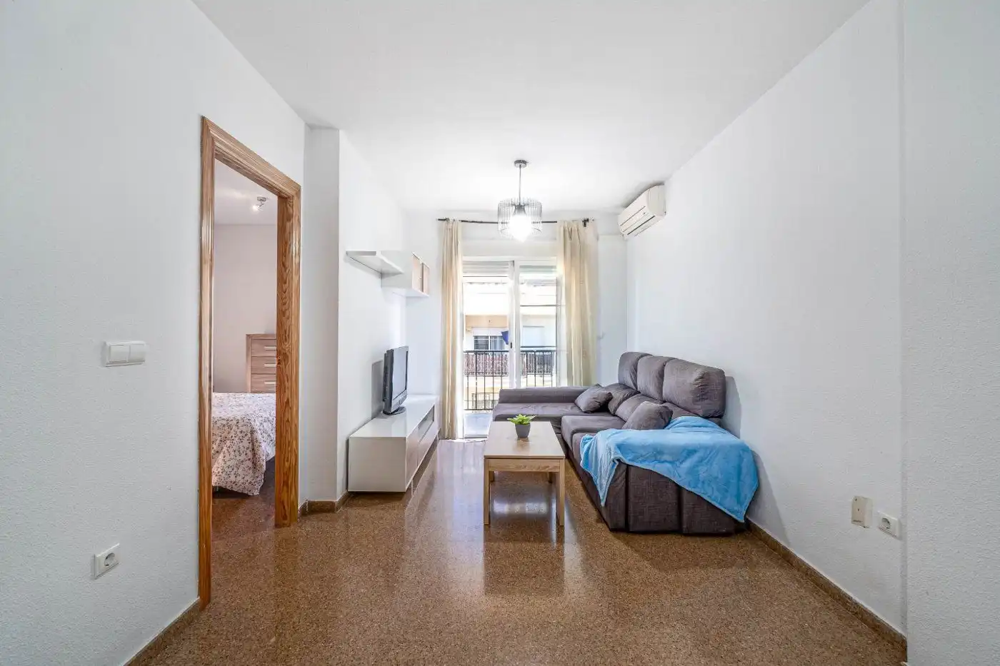 Wohnzimmer von Wohnung zur Miete in Las Gabias mit Klimaanlage, Heizung und Privatgarten