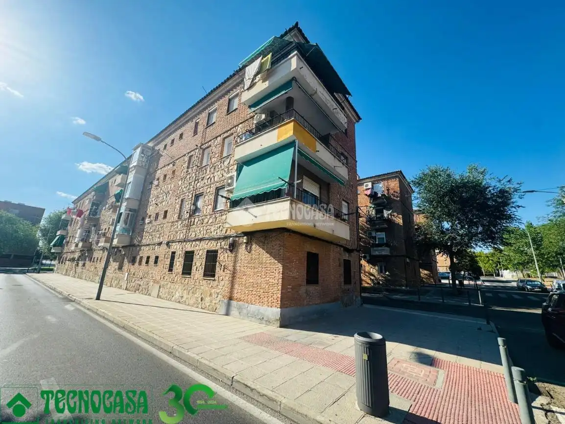 Vista exterior de Pis en venda en Toledo