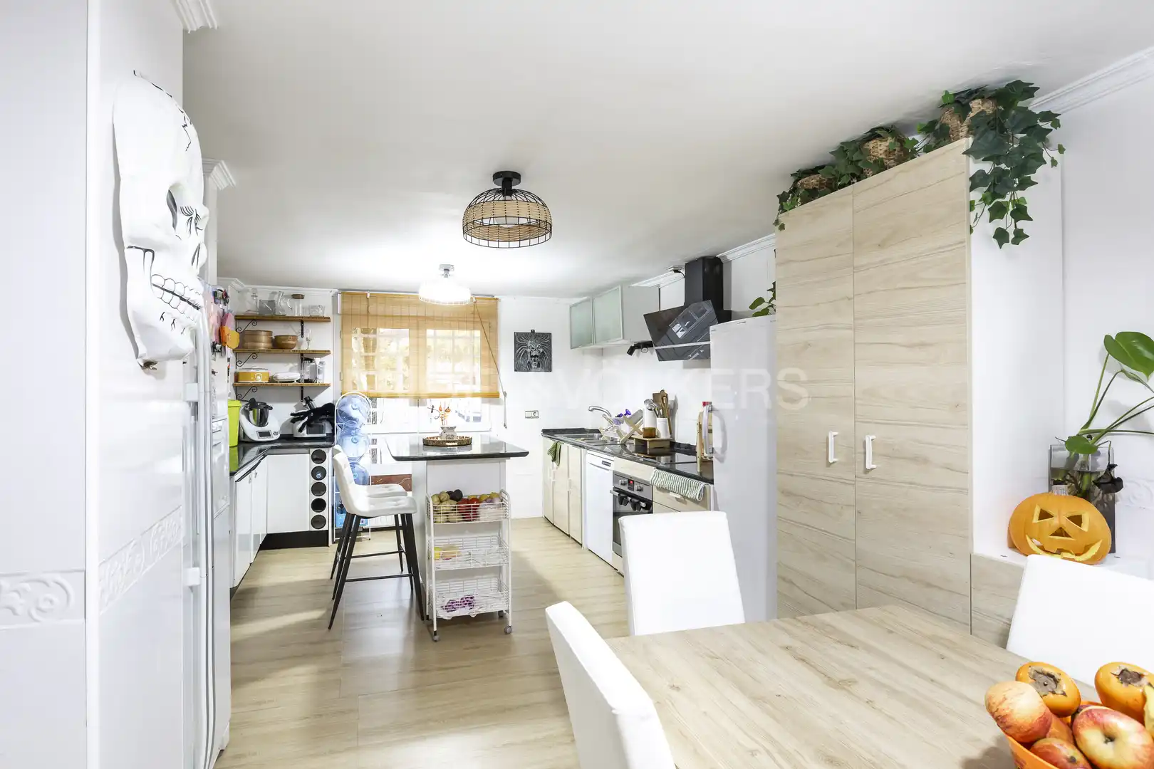 Cocina de Casa o chalet en venta en Madrid con Aire acondicionado, Calefacción y Jardín privado