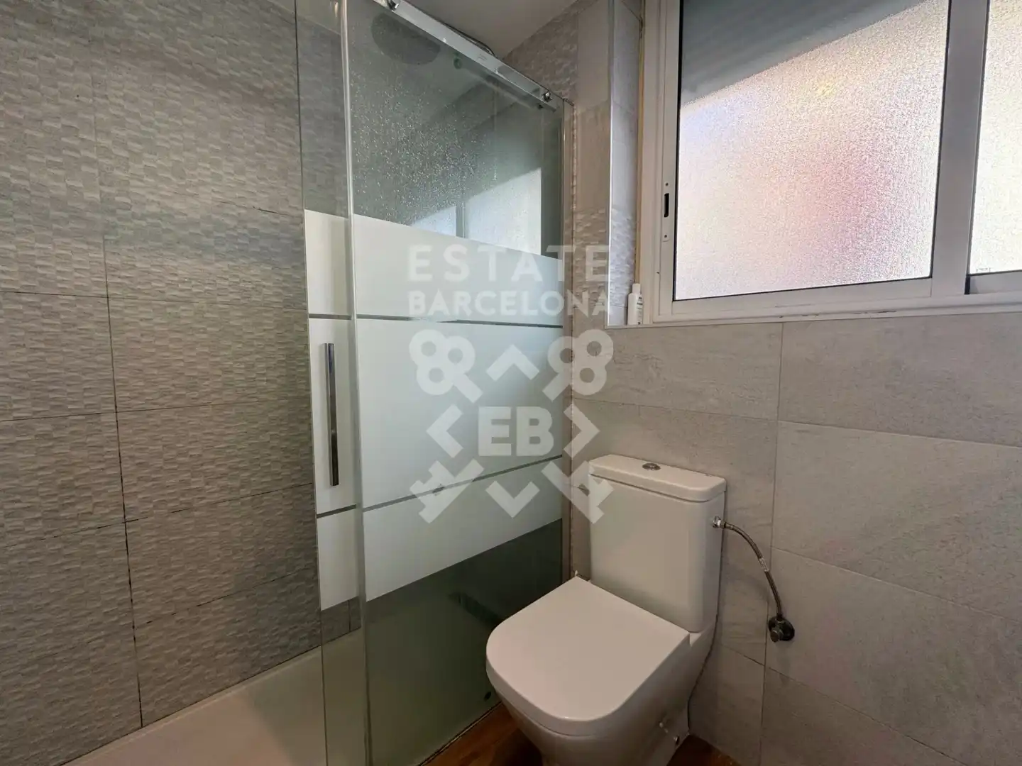 Baño de Piso en venta en Blanes con Calefacción y Amueblado