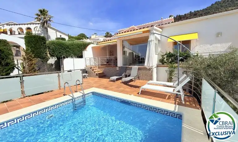 Piscina de Casa o xalet en venda en Roses amb Aire condicionat, Calefacció i Jardí privat