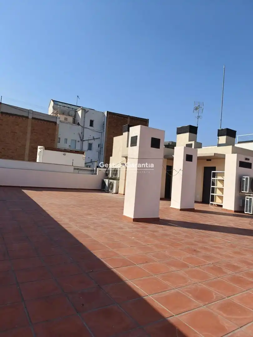 Terraza de Piso en venta en Barcelona con Terraza y Amueblado