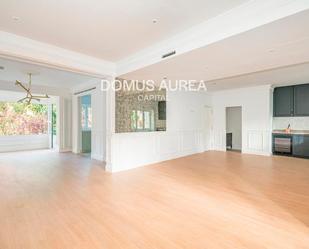 Living room of Single-family semi-detached to rent in  Madrid Capital  with Air Conditioner and Swimming Pool