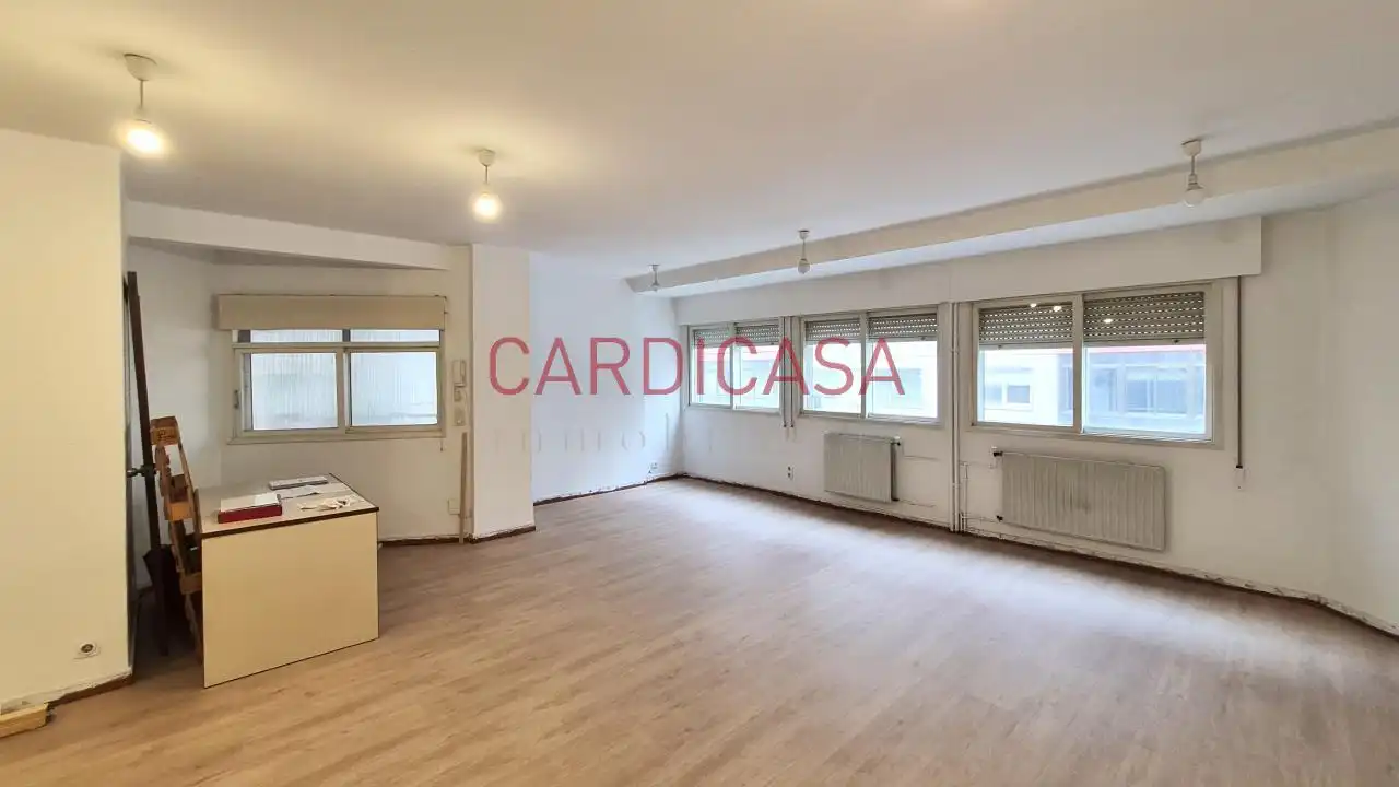 Office for sale in Vigo   with Heating