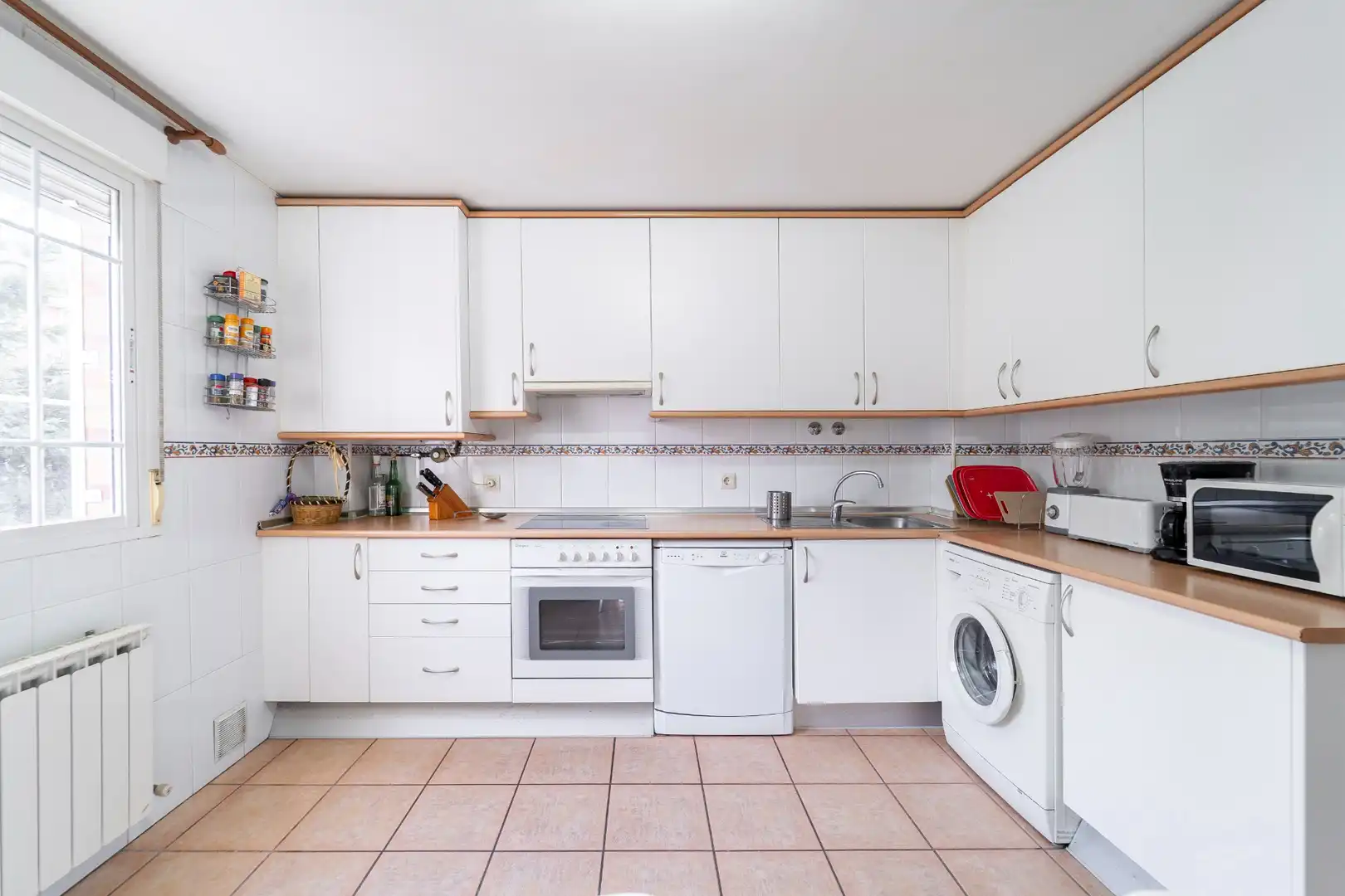 Doppelhaushälfte mit Garten zum Verkauf in Calle del Río Guadalix, imagen 7