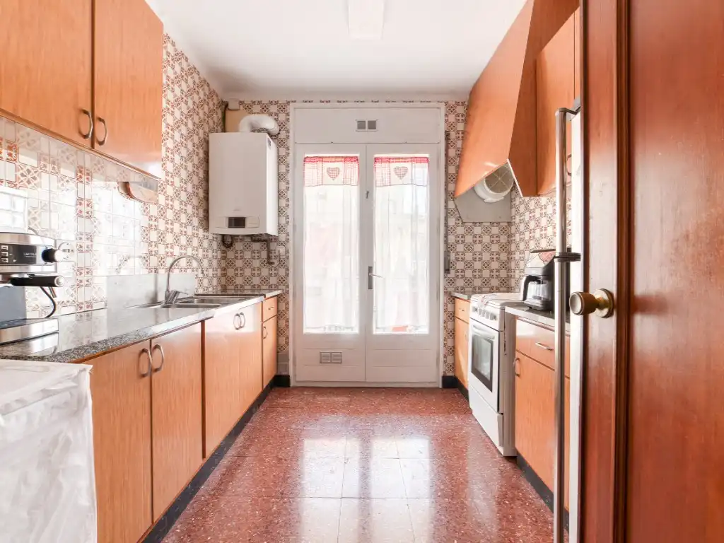 Kitchen of Flat for sale in Figueres  with Furnished