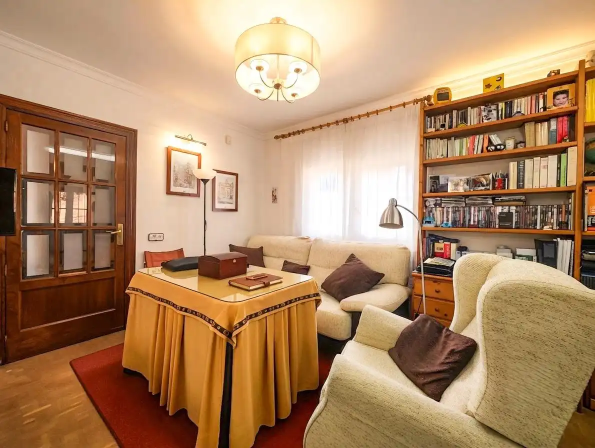 Sala de estar de Casa o chalet en venta en Puertollano con Aire acondicionado, Calefacción y Jardín privado
