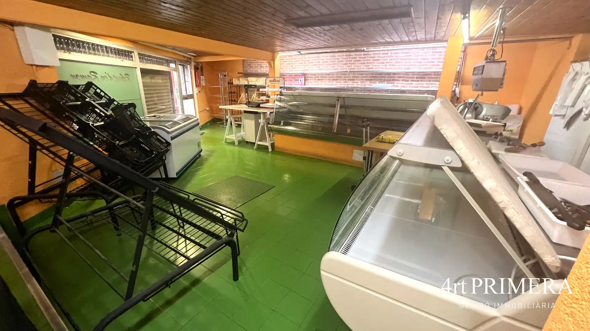 Local comercial de lloguer a Carrer Navarra, imagen 4