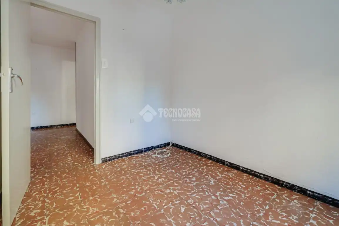 Flat for sale in Salut - Lloreda