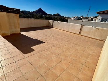 Penthouse with lift for sale in Calle Aguila Real 1