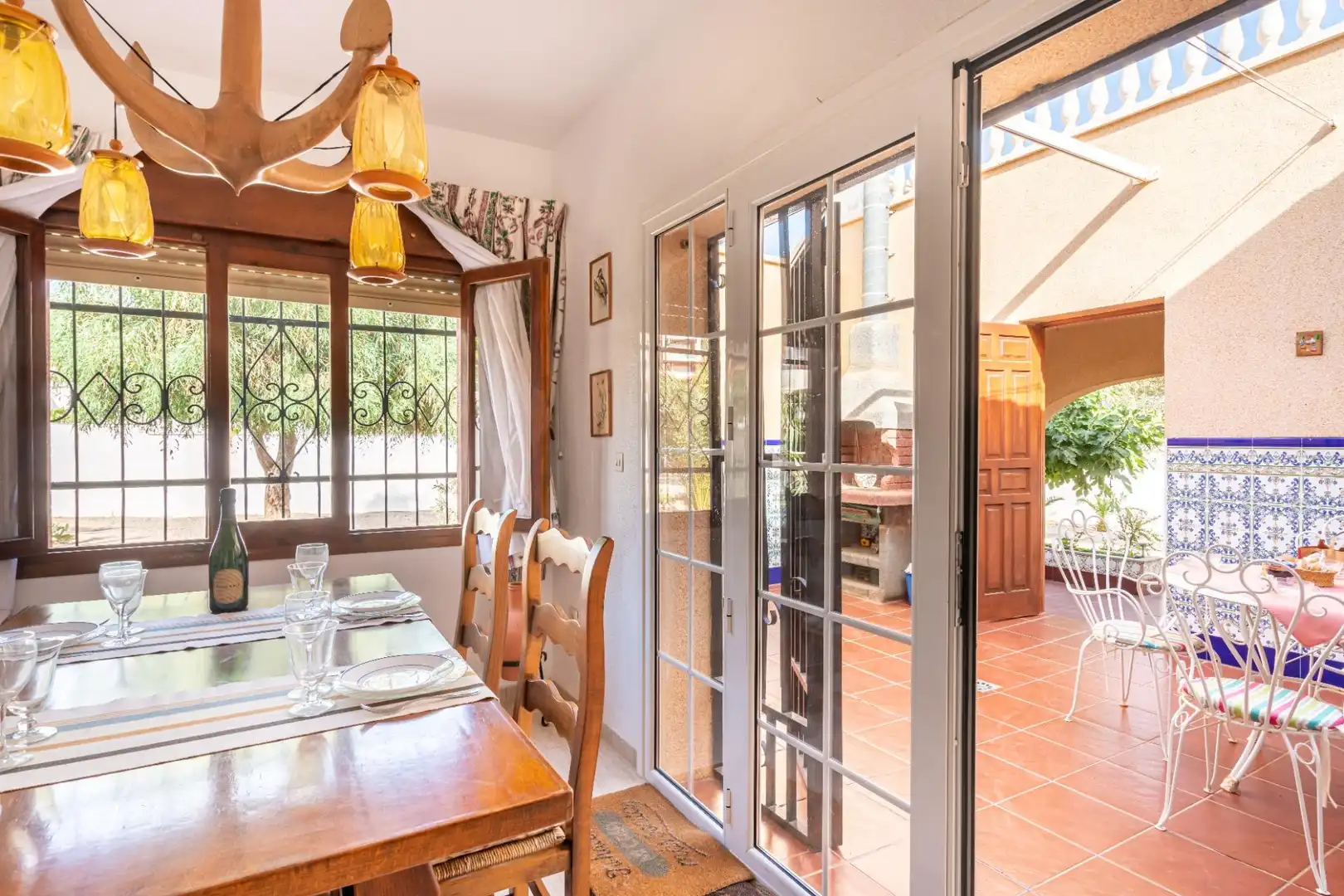 Dining room of Houses for sale in Roquetas de Mar