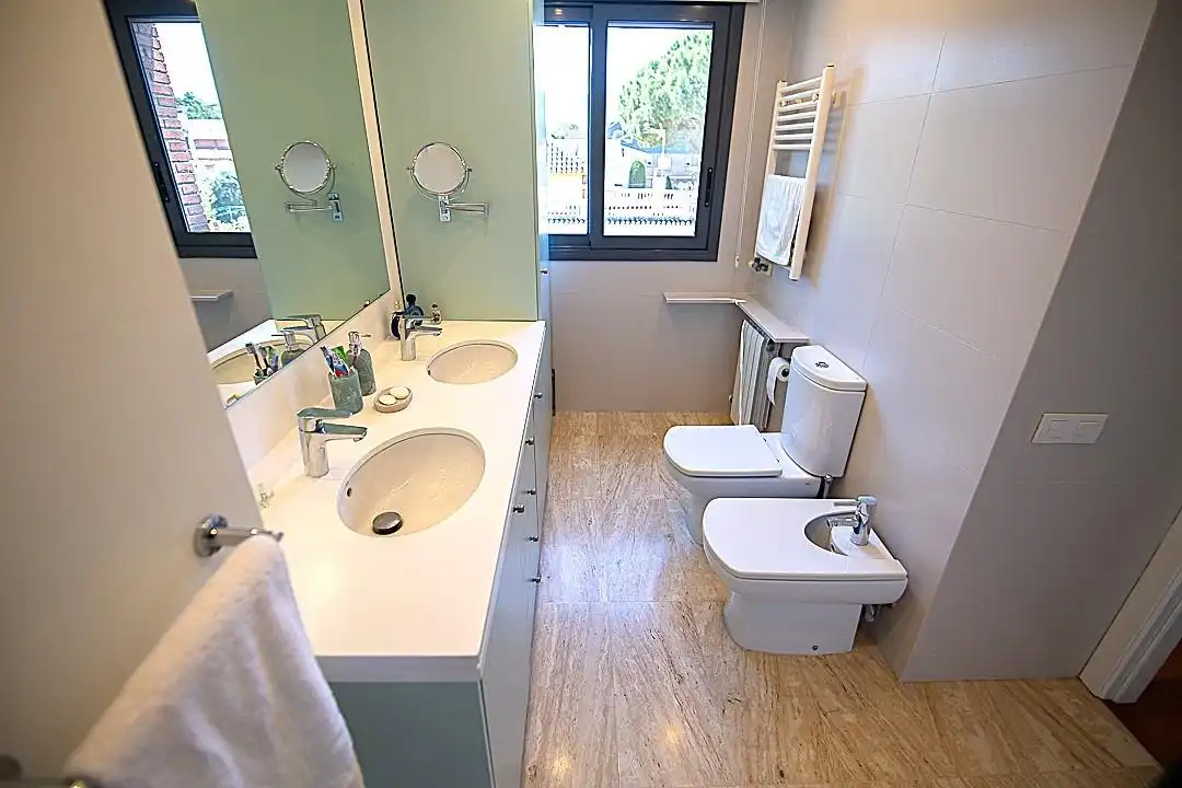Bathroom of Attic for sale in Sant Cugat del Vallès  with Air Conditioner, Heating and Private garden