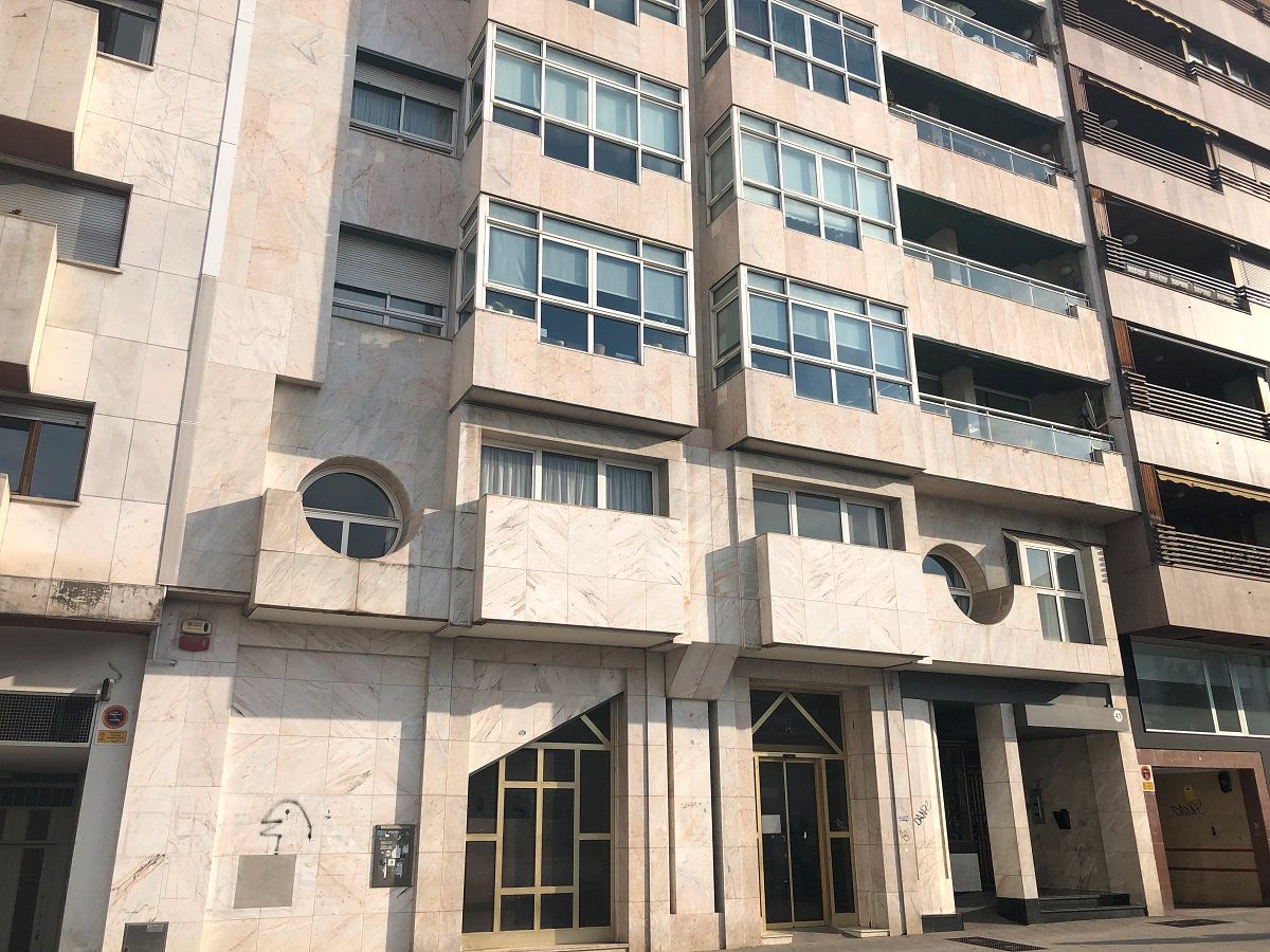 Exterior view of Office for sale in Vitoria - Gasteiz  with Heating