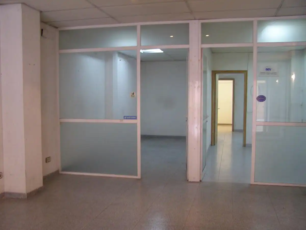 Local commercial à vendre à Sant Narcís, imagen 3