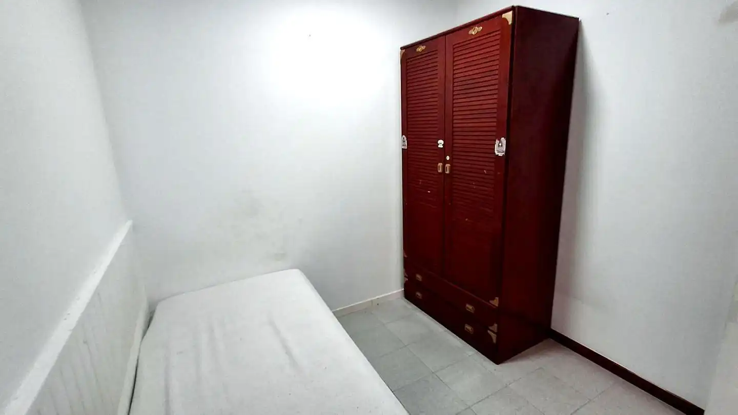 Schlafzimmer von Erdgeschoss zum Verkauf in A Coruña Capital  mit Heizung und Abstellraum