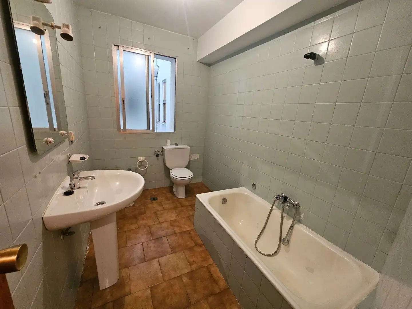 Bany de Pis en venda en Santiago de Compostela  amb Calefacció