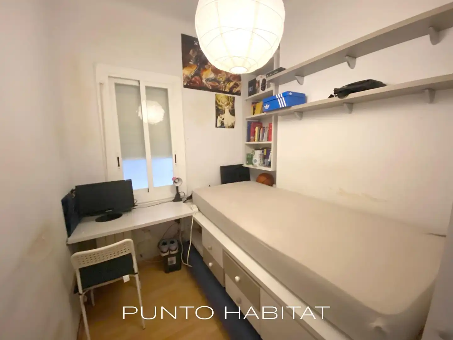 Schlafzimmer von Wohnung zum Verkauf in Barcelona mit Klimaanlage, Parkett und Terrasse
