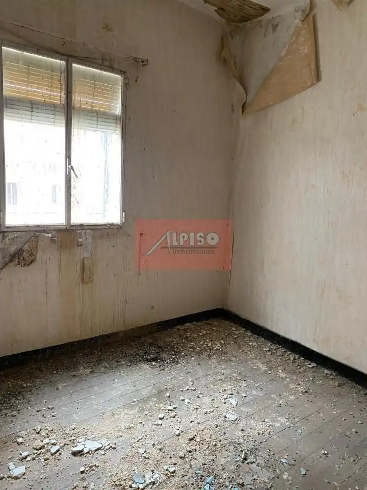 Bedroom of Buildings for sale in Ourense Capital 