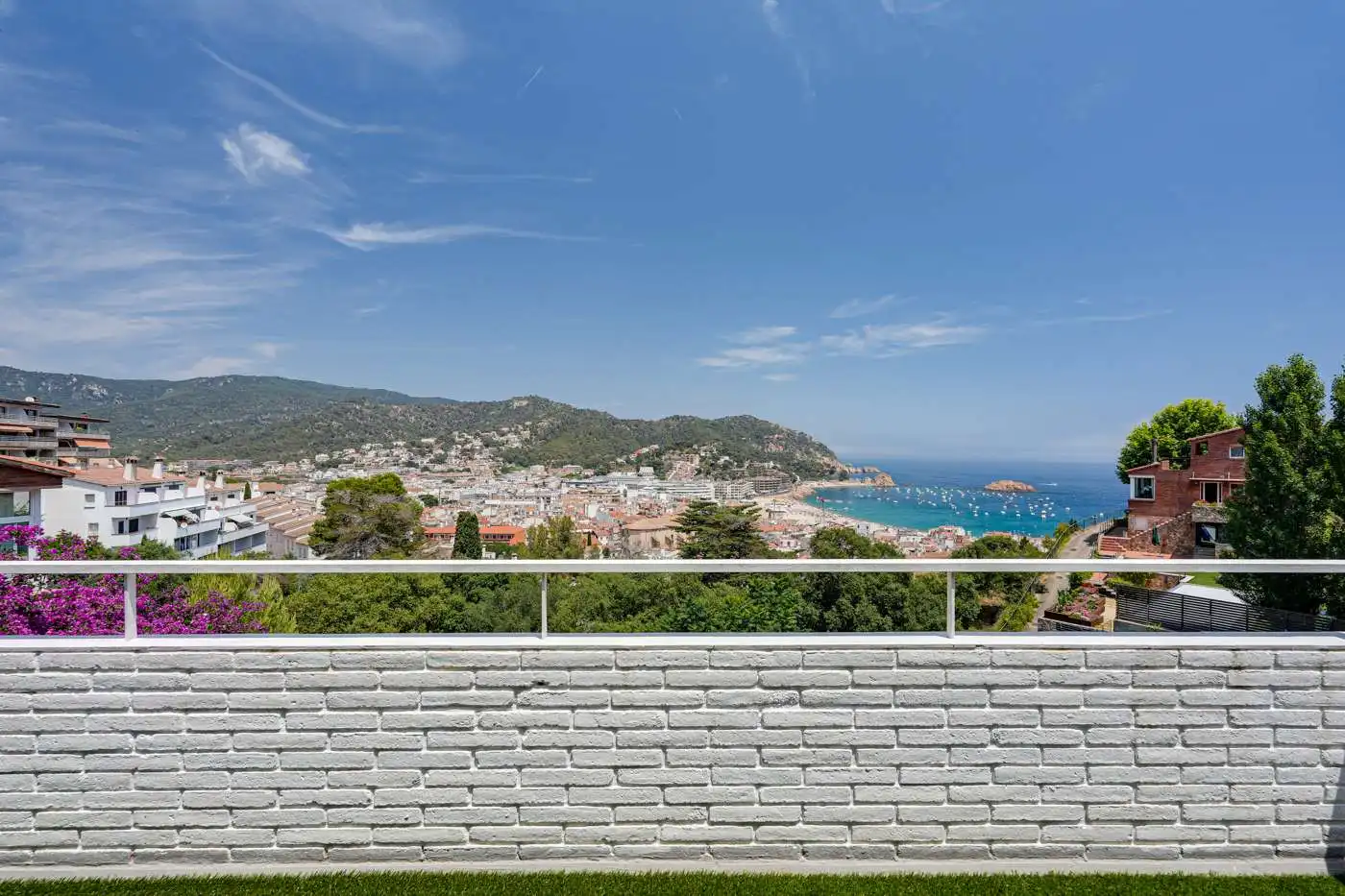 Vista exterior de Casa o chalet en venta en Tossa de Mar con Aire acondicionado, Jardín privado y Terraza