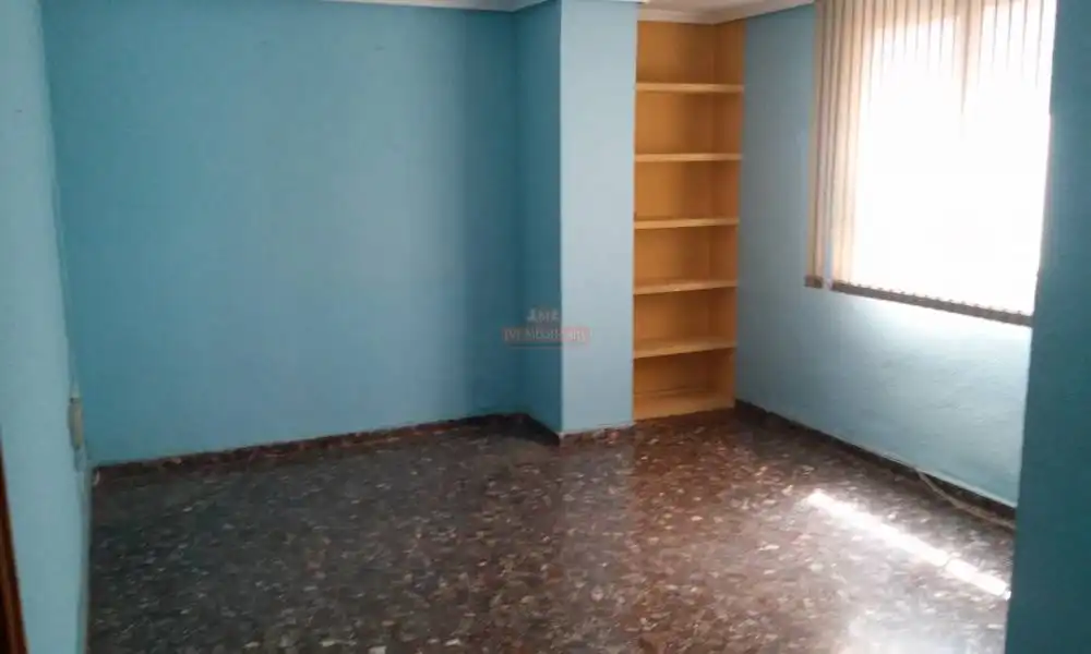Schlafzimmer von Büro zur Miete in Albacete