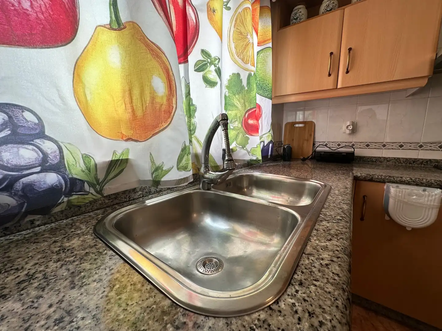 Kitchen of Flat for rent in Santiago de Compostela   with Heating, Furnished and Oven