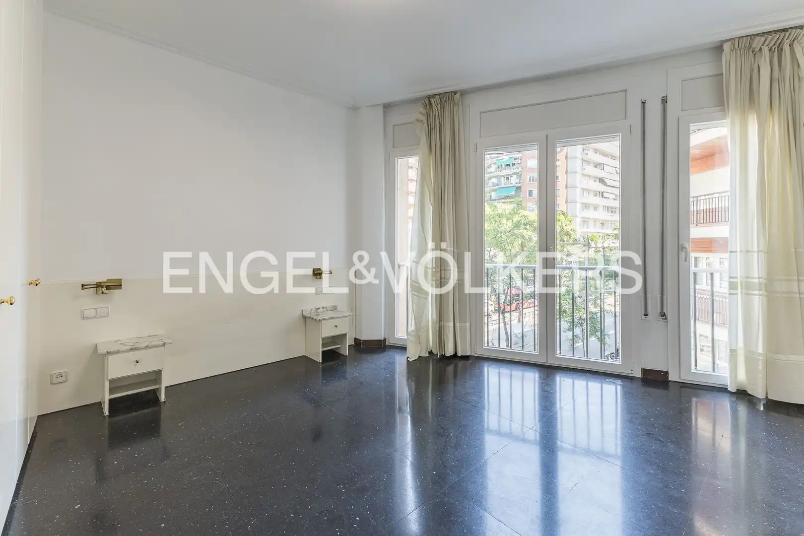 Exterior view of Flat for rent in Barcelona  with Air Conditioner, Heating and Parquet flooring