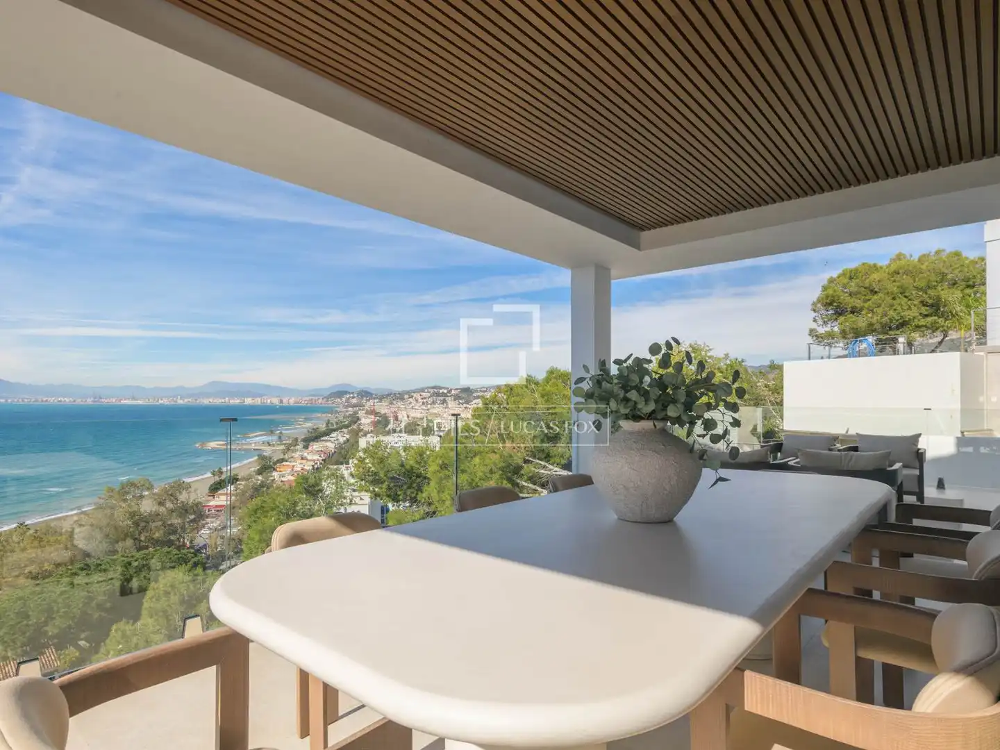 Terrassa de Casa o xalet en venda en Málaga amb Aire condicionat, Jardí privat i Traster