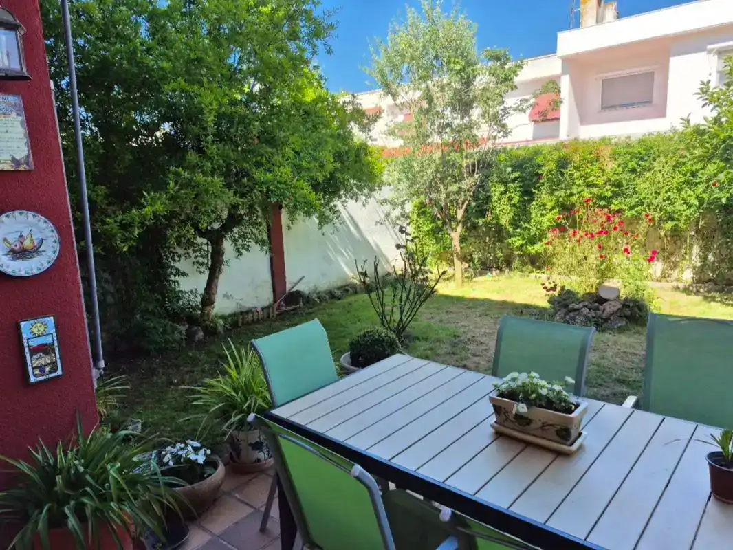 Garden of Detached homes for sale in Ciudad Real  with Private garden and Parquet flooring