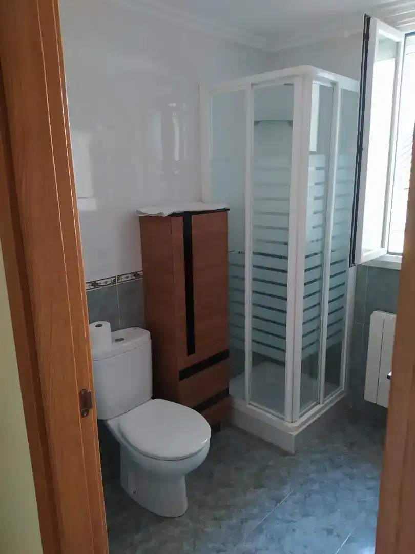 Bany de Pis en venda en Guijuelo amb Aire condicionat i Balcó