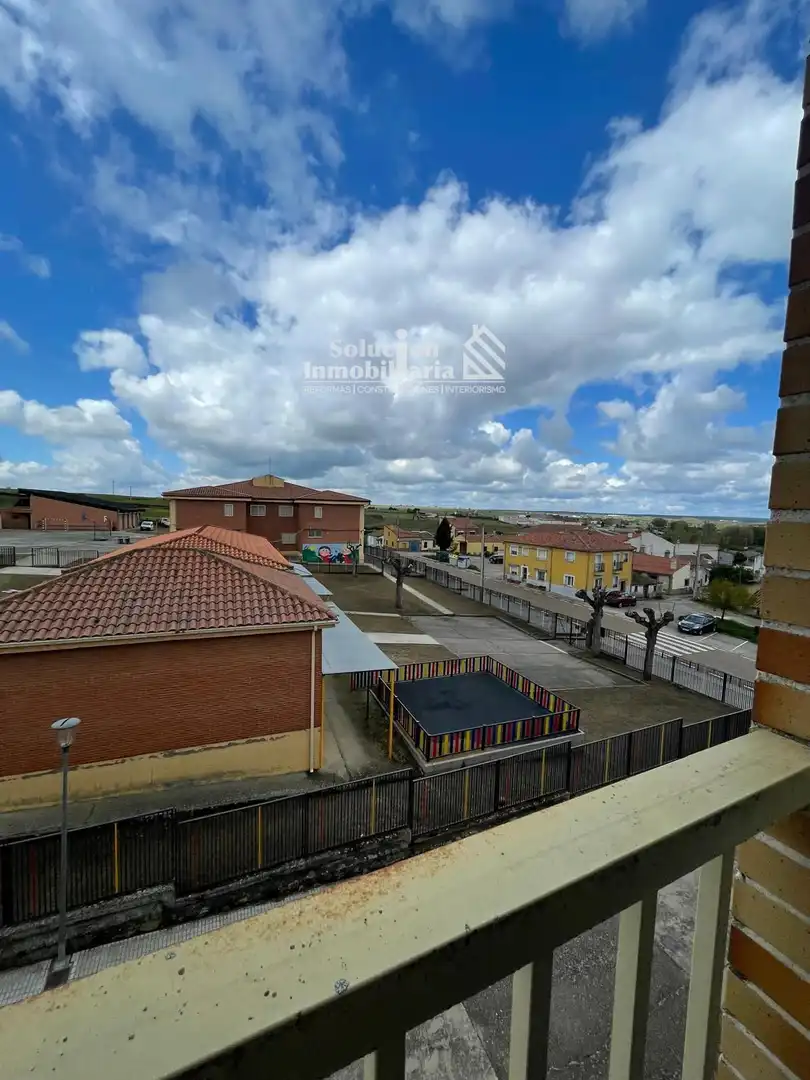 Exterior view of Attic for sale in Ledesma  with Heating, Terrace and Furnished