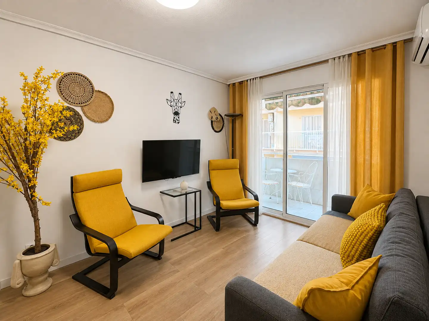Flat with terrace for sale in Centro Urbano