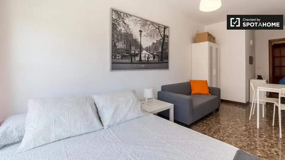Zimmer in Penya - Roja - Avda. Francia