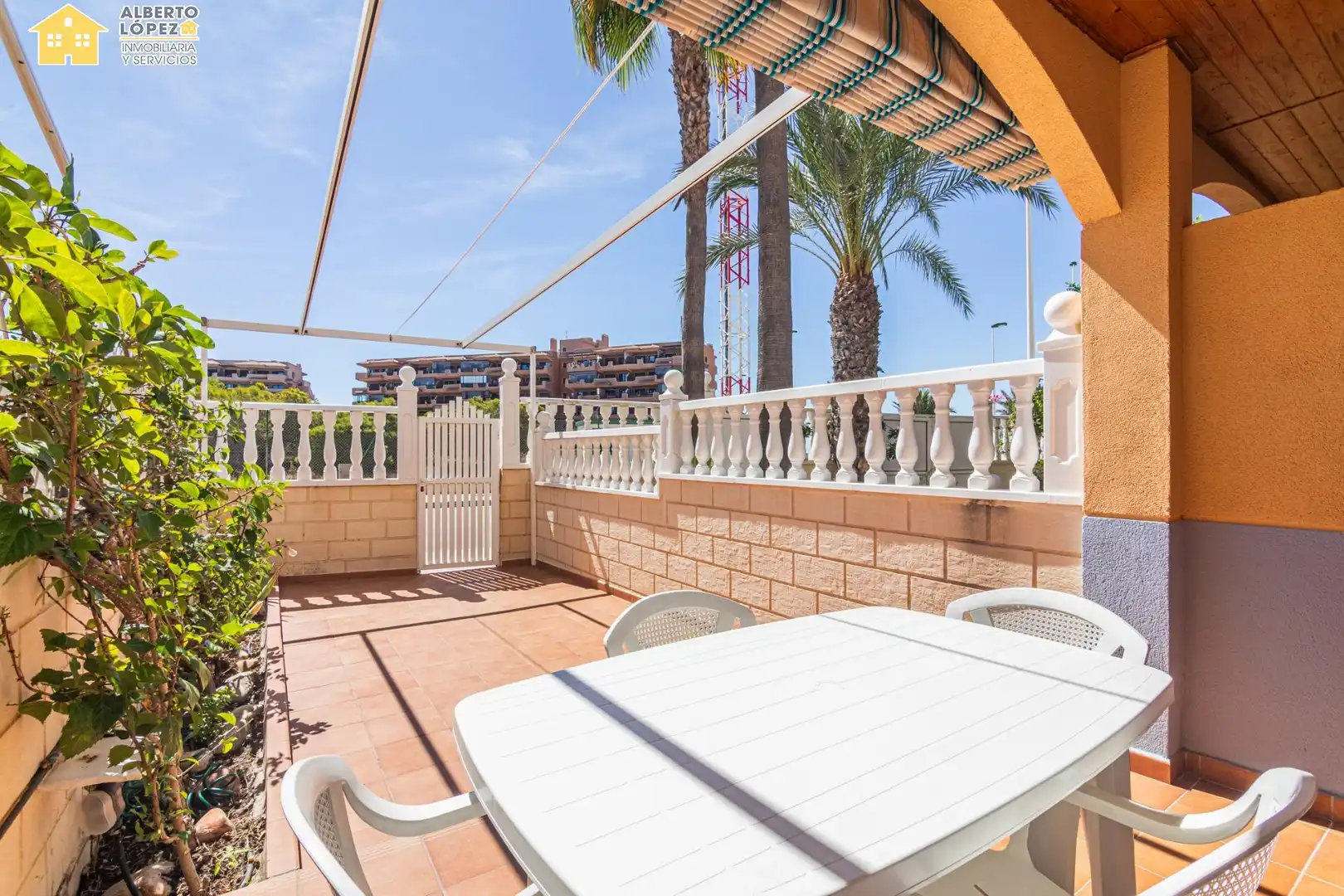 Bungalow with terrace for sale in Los Arenales del Sol, imagen 38