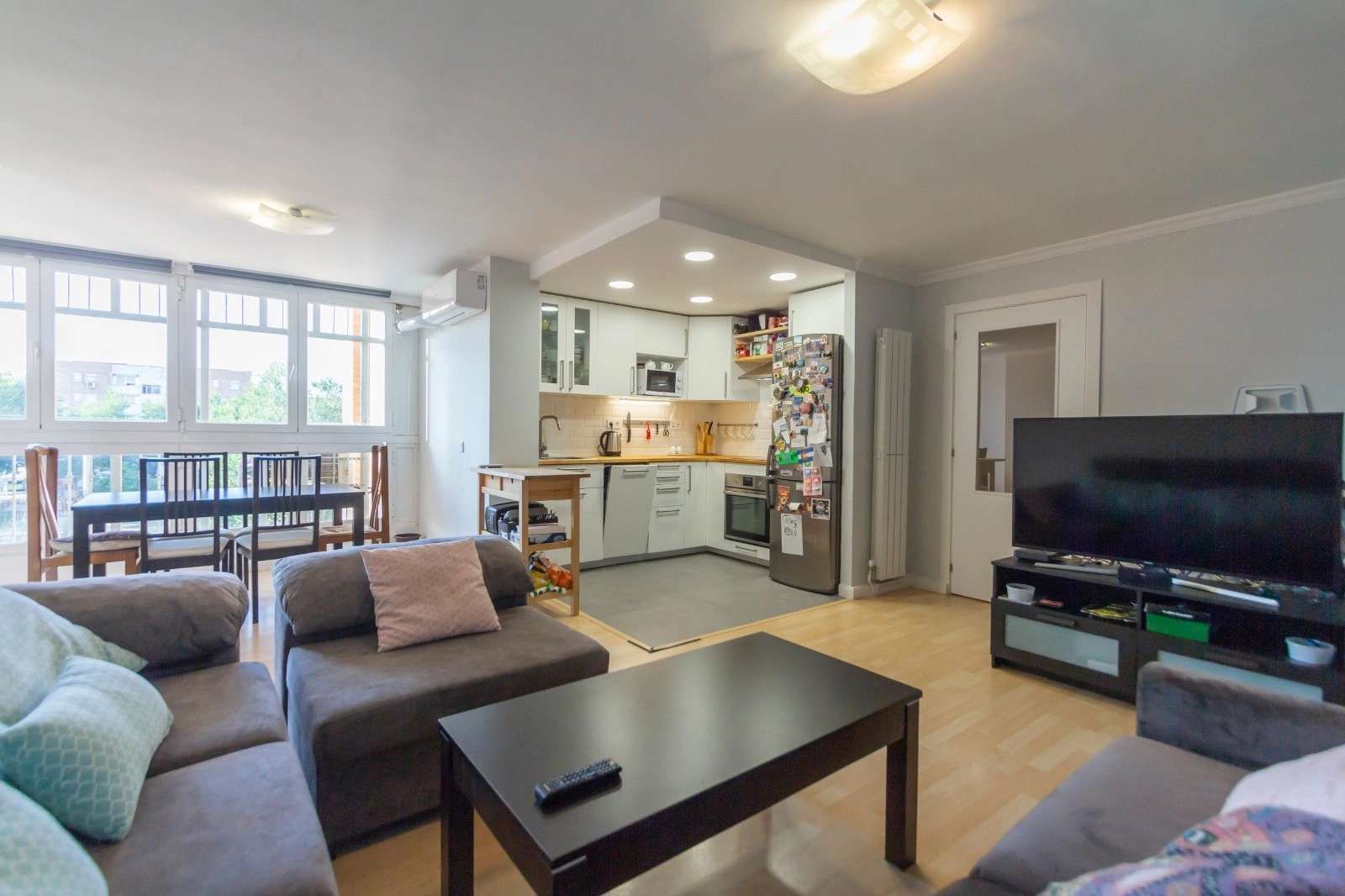 Sala d'estar de Apartament per a compartir en  Madrid Capital amb Aire condicionat, Calefacció i Terrassa