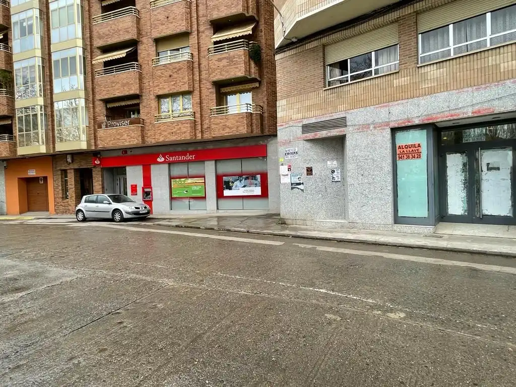 Locale commerciale in affitto a Nájera, imagen 4