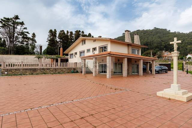 Casa-chalet en Venta en Lugar de la Playa  en A Guarda