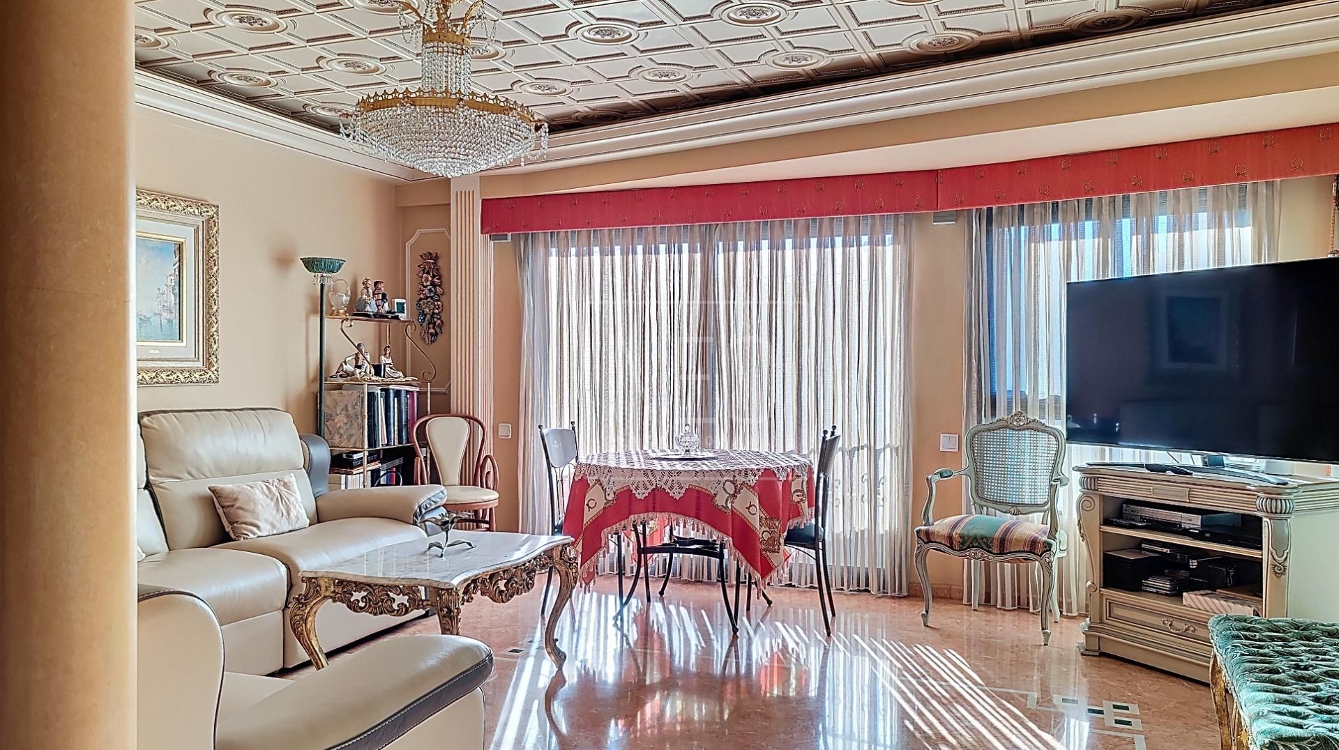 Living room of Duplex for sale in Sueca  with Heating, Parquet flooring and Storage room