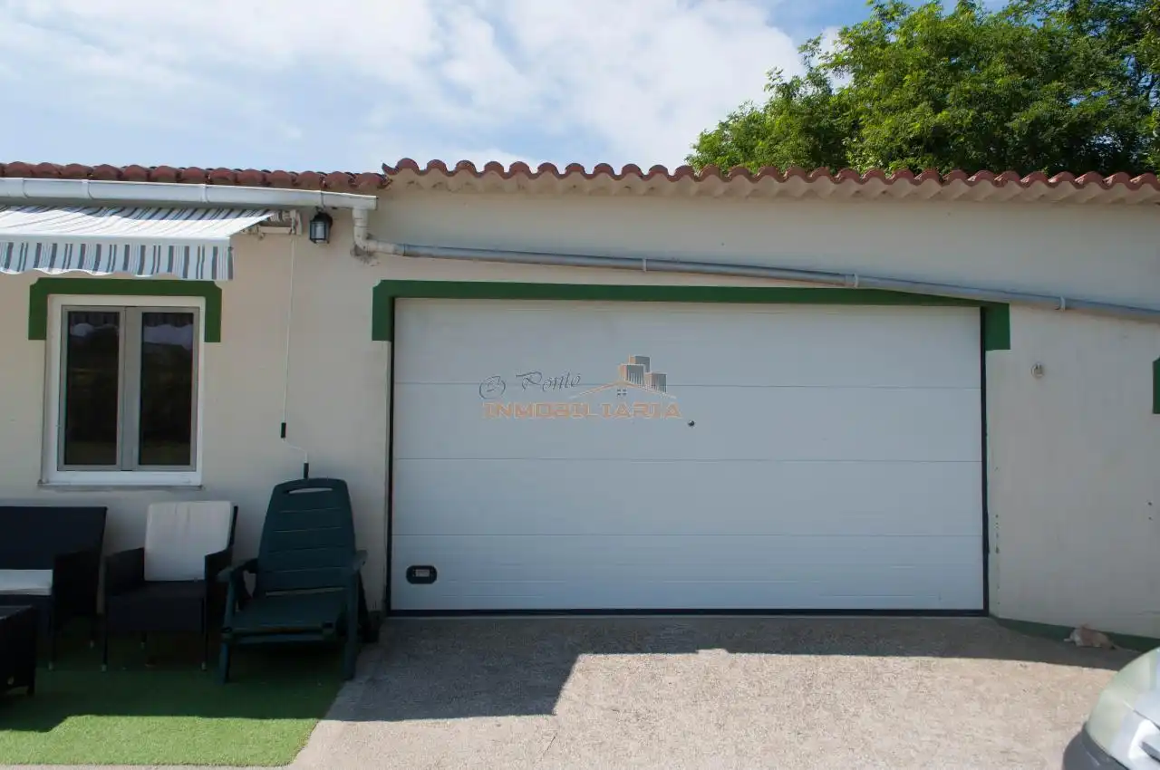 Parking de Casa o chalet en venta en Narón con Calefacción y Jardín privado